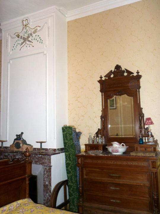 Chateau De Vallegue Bagian luar foto