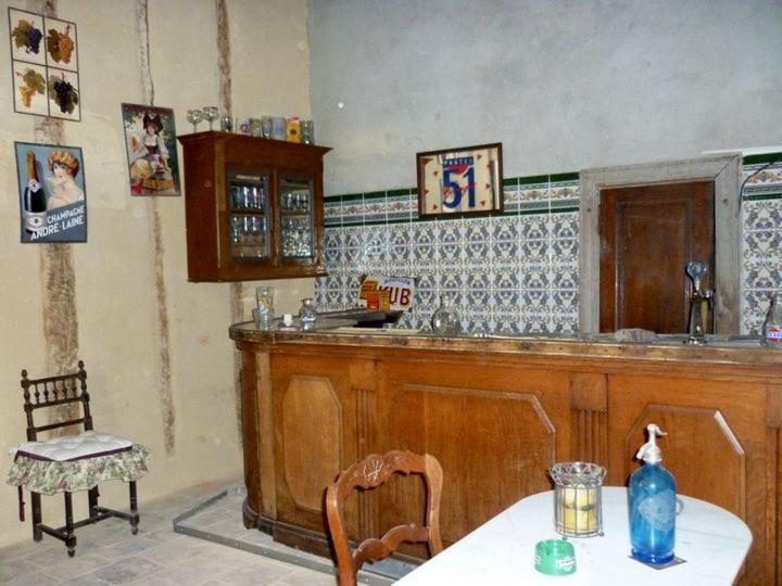 Chateau De Vallegue Bagian luar foto