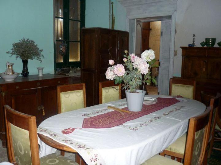 Chateau De Vallegue Bagian luar foto